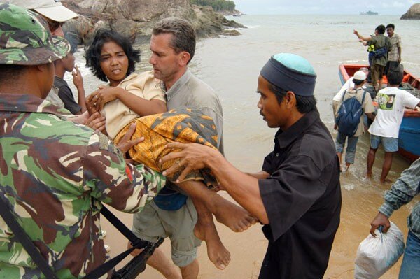 RBrennan_Medical retrieval_Aceh_post-tsunami 2005